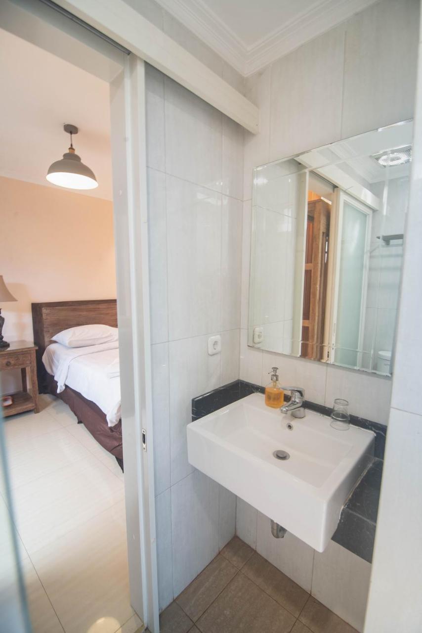 ฟรอนต์ วัน บูทิก บาลูรัน มาลัง Hotel มะลัง ภายนอก รูปภาพ