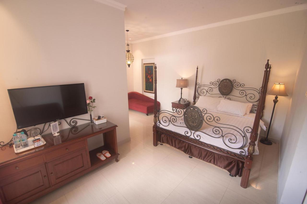 ฟรอนต์ วัน บูทิก บาลูรัน มาลัง Hotel มะลัง ภายนอก รูปภาพ