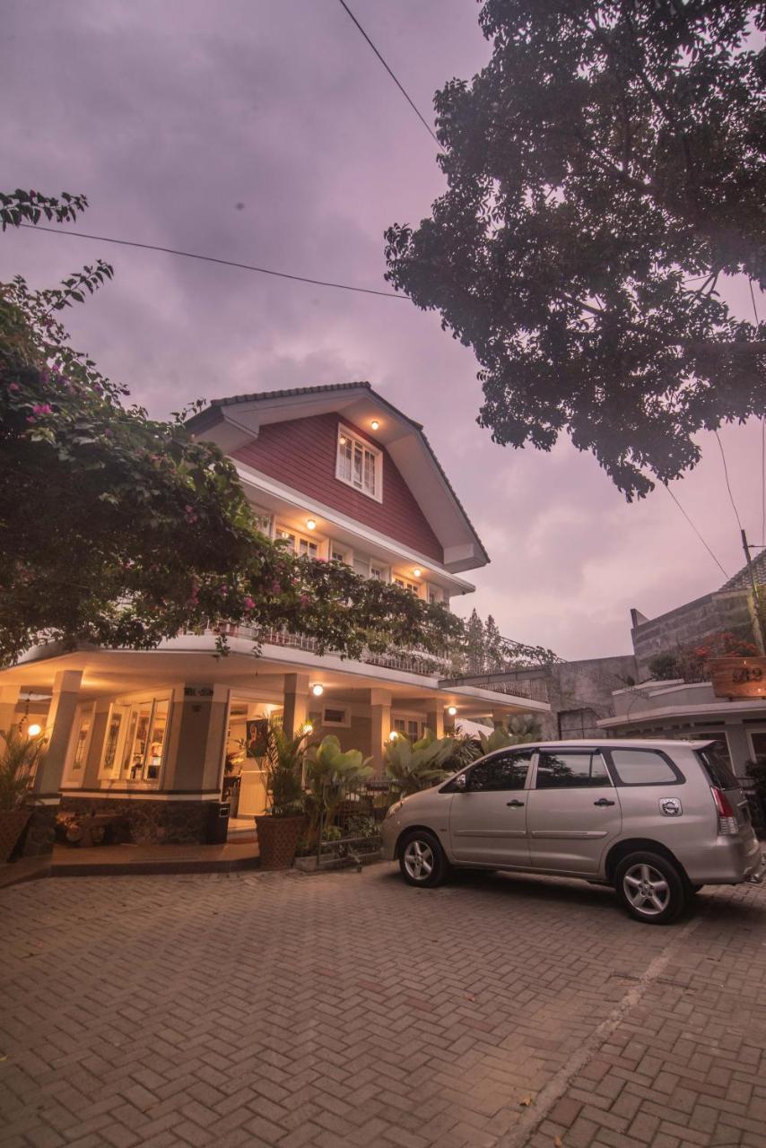 ฟรอนต์ วัน บูทิก บาลูรัน มาลัง Hotel มะลัง ภายนอก รูปภาพ